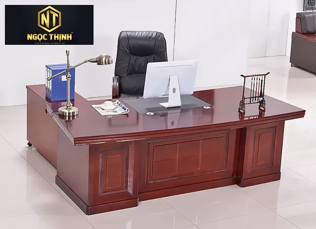 Xu Hướng Bàn Giám Đốc